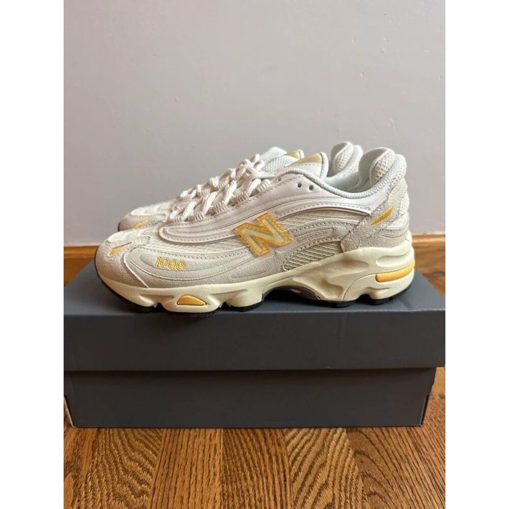 New Balance 1000 'Mineral Sea Salt' Mens 6.5 Women’s 8